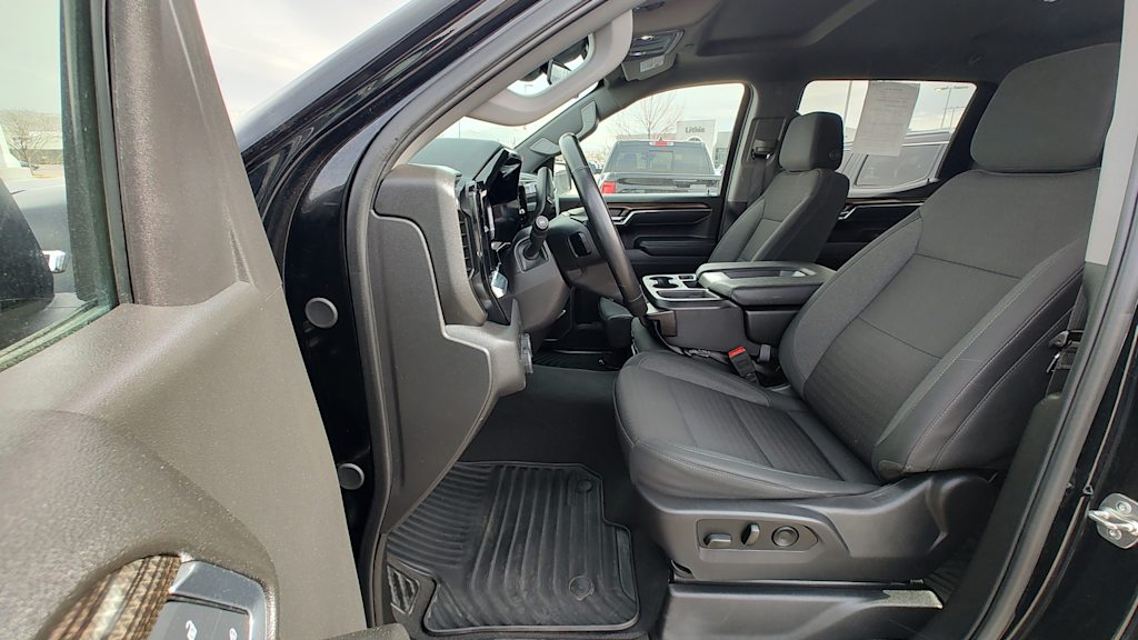 Thumbnail: 2025 Chevrolet Silverado 1500 - 12