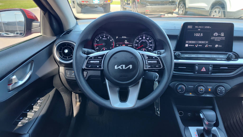 Thumbnail: 2023 Kia Forte - 14