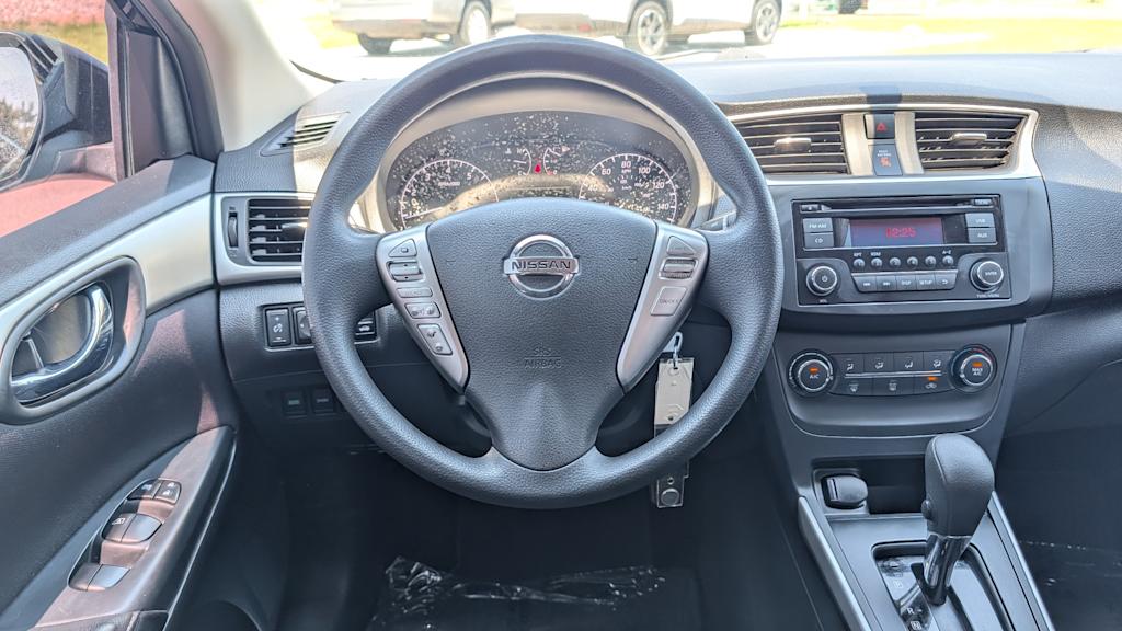 Thumbnail: 2017 Nissan Sentra - 13