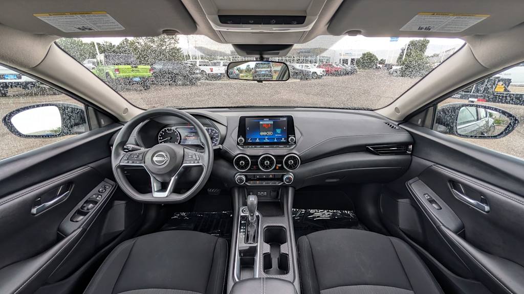 Thumbnail: 2024 Nissan Sentra - 10