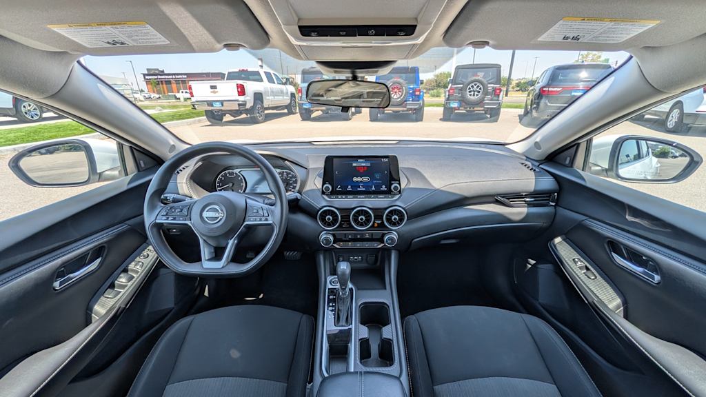 Thumbnail: 2024 Nissan Sentra - 10