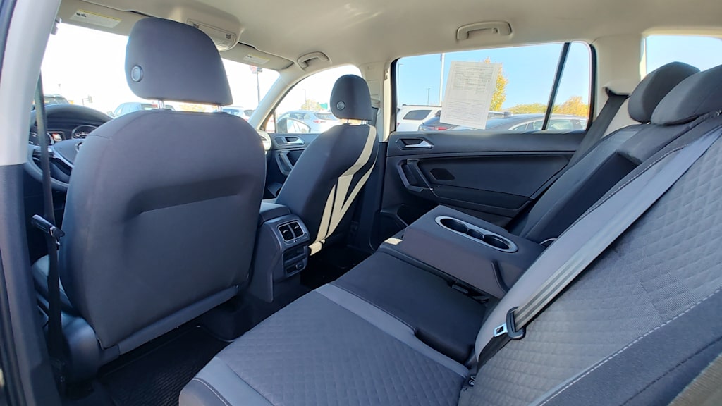 Thumbnail: 2018 Volkswagen Tiguan - 12