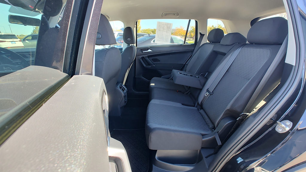 Thumbnail: 2018 Volkswagen Tiguan - 20