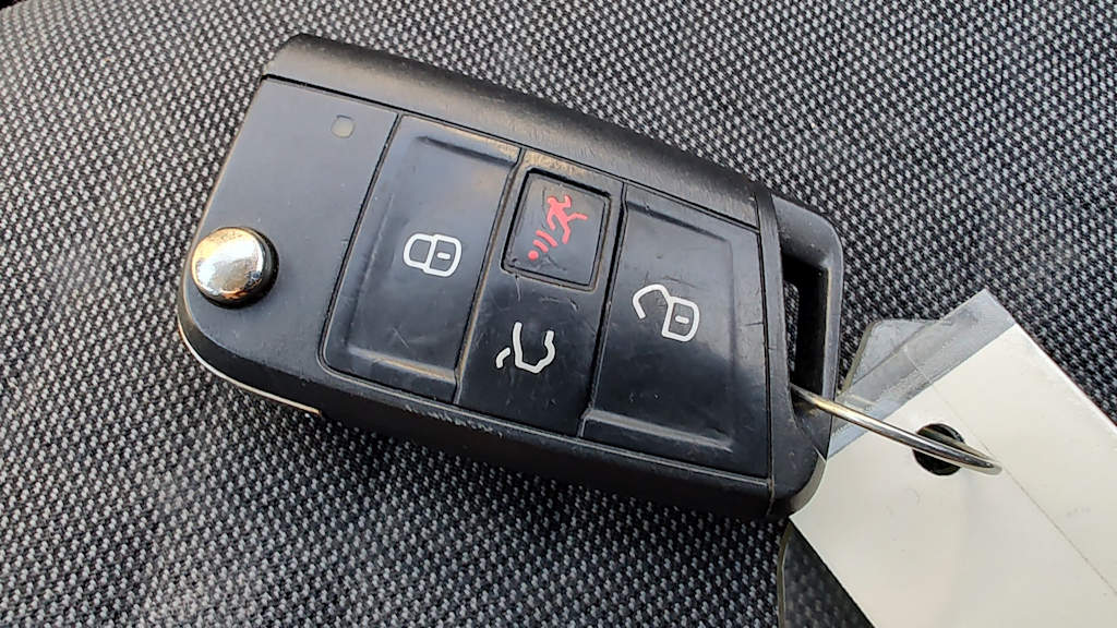 Thumbnail: 2018 Volkswagen Tiguan - 18