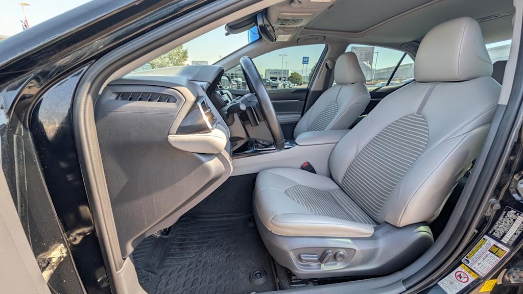 Thumbnail: 2018 Toyota Camry - 11
