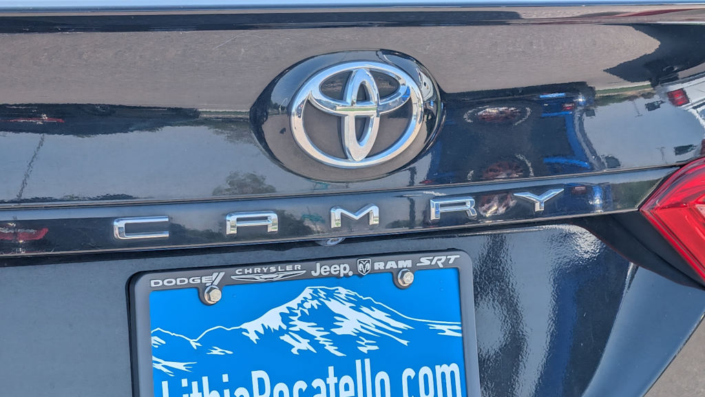 Thumbnail: 2018 Toyota Camry - 7