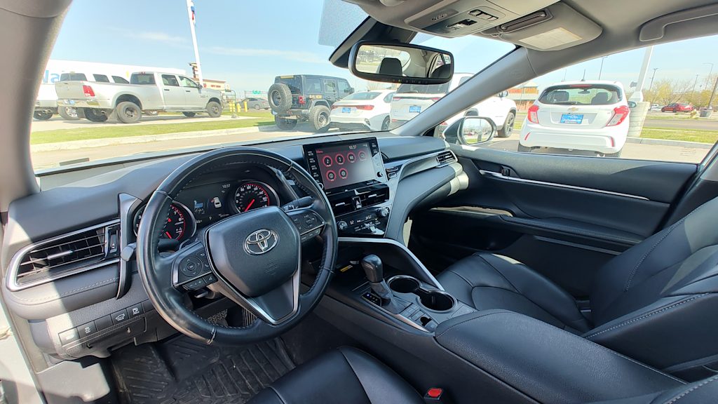 Thumbnail: 2022 Toyota Camry - 3