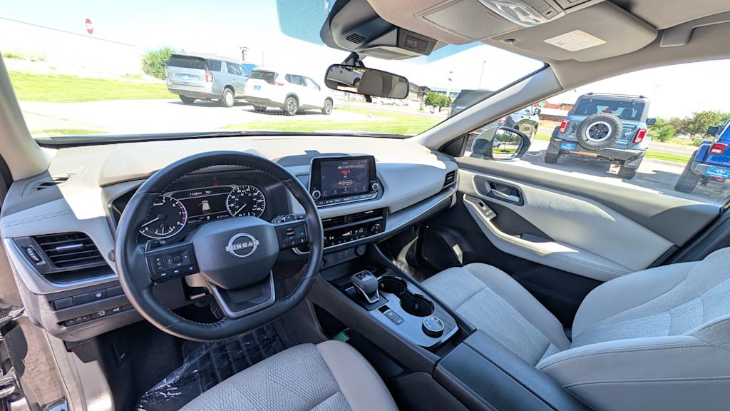 Thumbnail: 2025 Nissan Rogue - 2