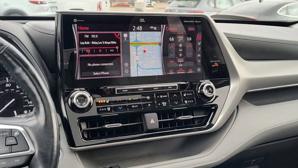 Thumbnail: 2021 Toyota Highlander - 15