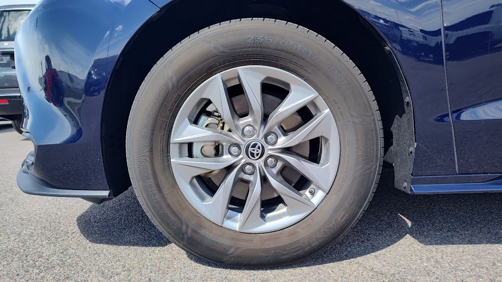 Thumbnail: 2025 Toyota Sienna - 8
