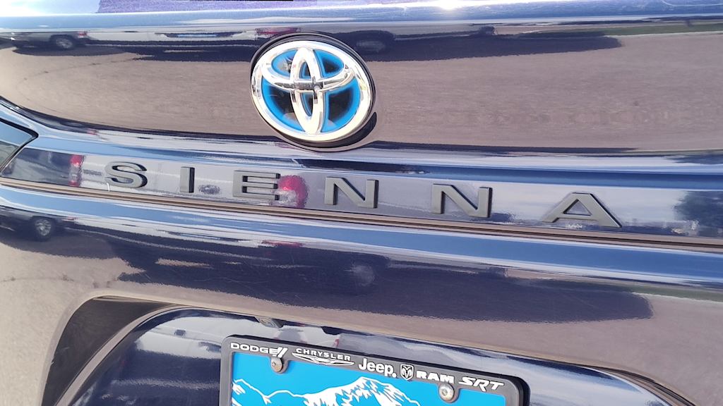 Thumbnail: 2025 Toyota Sienna - 7