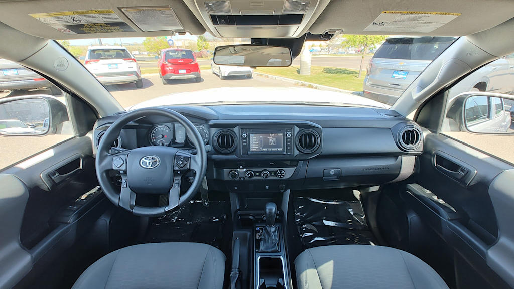 Thumbnail: 2018 Toyota Tacoma - 9