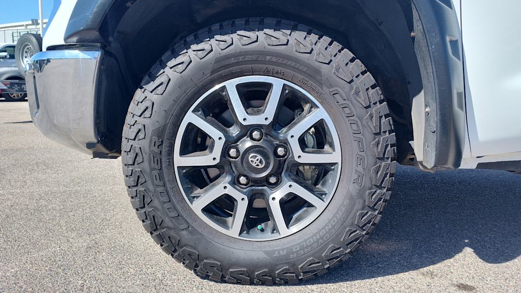 Thumbnail: 2021 Toyota Tundra - 8