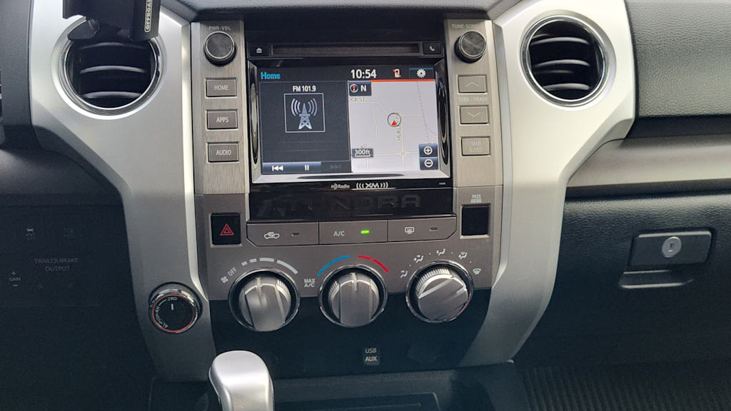 Thumbnail: 2018 Toyota Tundra - 14