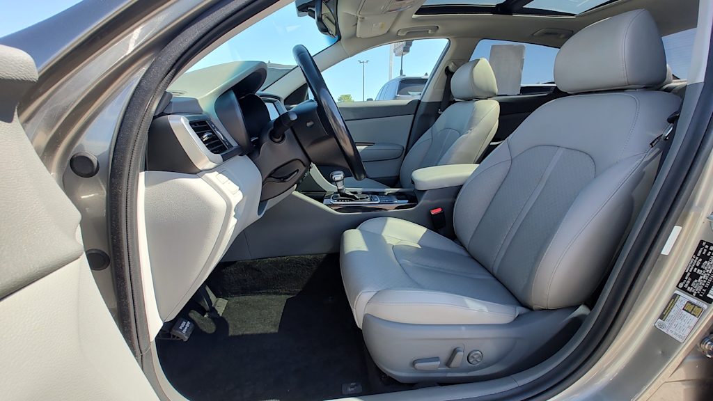 Thumbnail: 2018 Kia Optima - 11