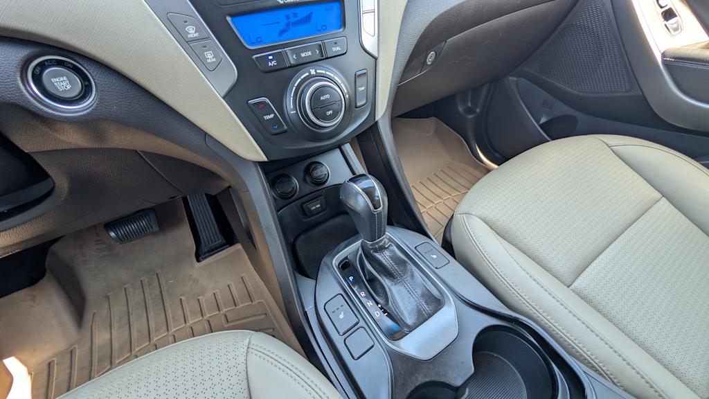 Thumbnail: 2014 Hyundai Santa Fe - 16