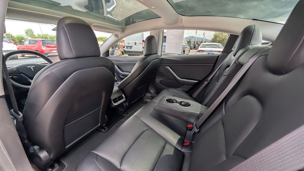 Thumbnail: 2018 Tesla Model 3 - 11