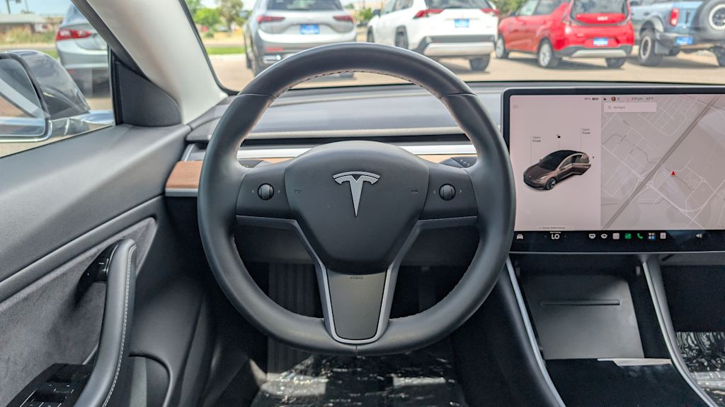 Thumbnail: 2018 Tesla Model 3 - 12