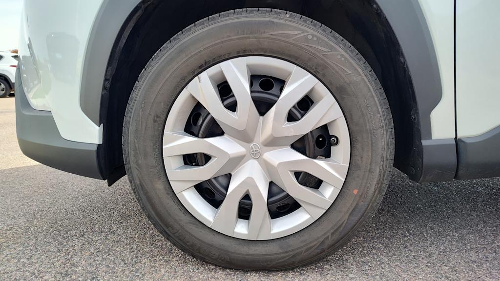 Thumbnail: 2023 Toyota Corolla Cross - 8