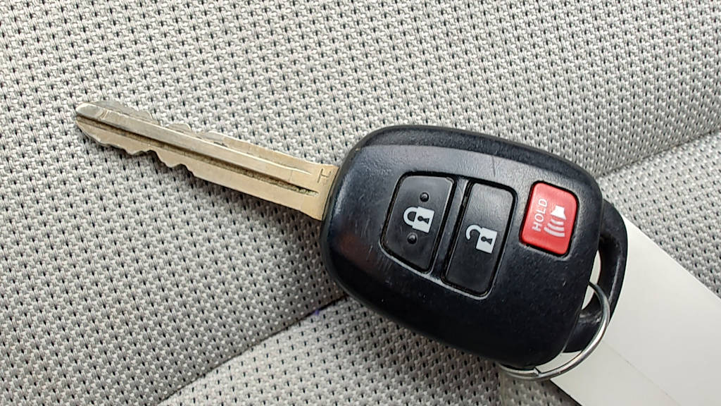 Thumbnail: 2023 Toyota Corolla Cross - 19