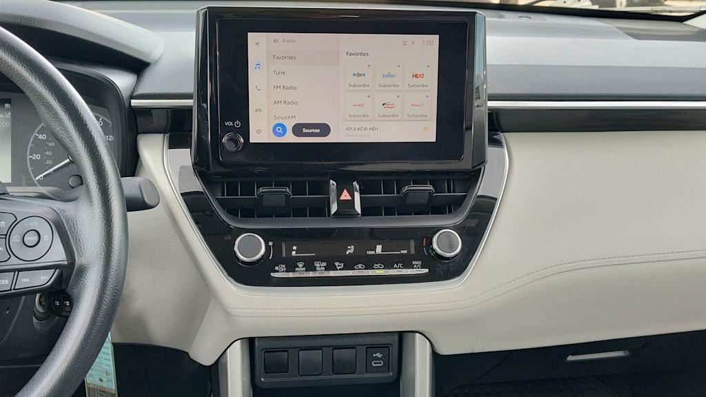 Thumbnail: 2023 Toyota Corolla Cross - 15