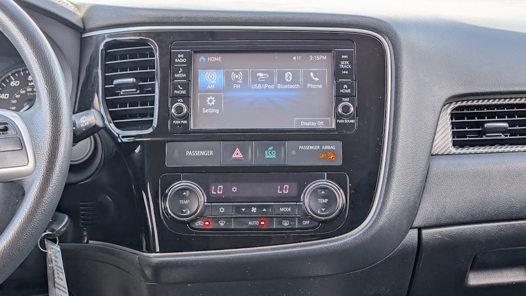 Thumbnail: 2018 Mitsubishi Outlander - 15