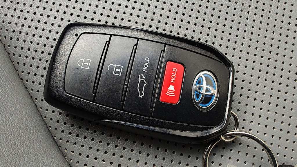 Thumbnail: 2021 Toyota Venza - 19