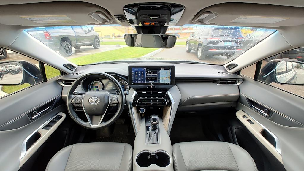 Thumbnail: 2021 Toyota Venza - 10