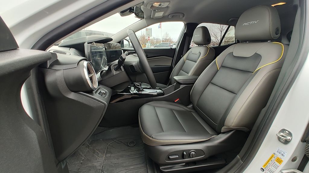 Thumbnail: 2025 Chevrolet Trax - 11