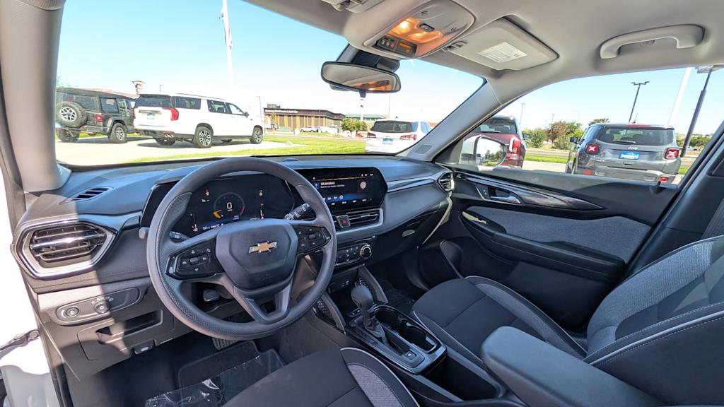 Thumbnail: 2026 Chevrolet TrailBlazer - 2