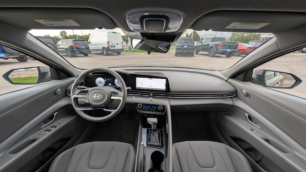 Thumbnail: 2024 Hyundai Elantra - 10