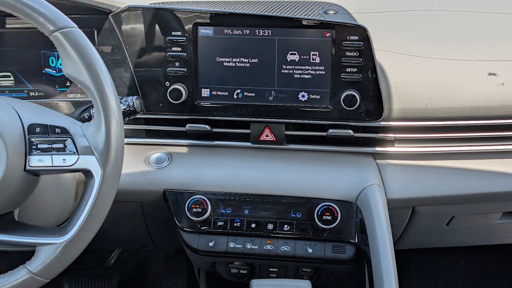 Thumbnail: 2022 Hyundai Elantra - 14