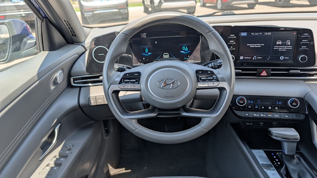 Thumbnail: 2022 Hyundai Elantra - 13