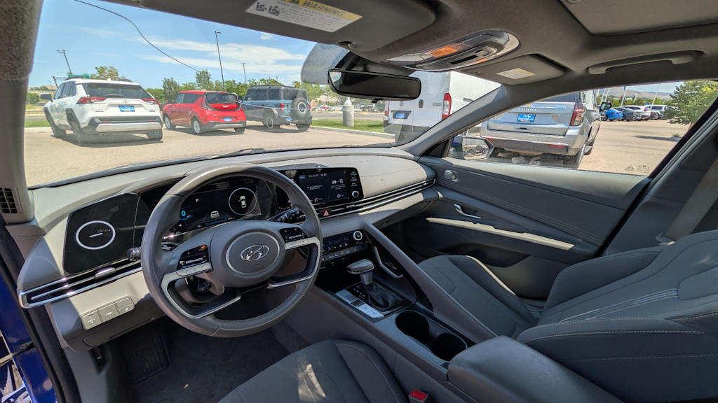 Thumbnail: 2022 Hyundai Elantra - 2