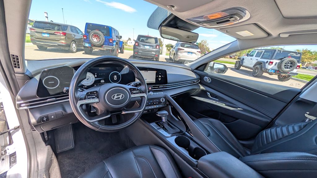 Thumbnail: 2025 Hyundai Elantra - 2