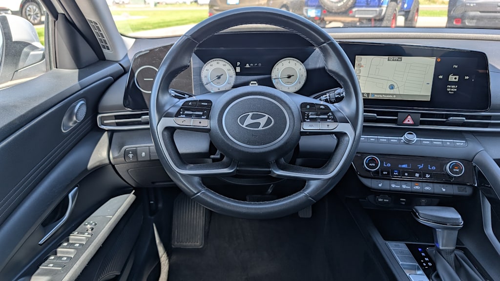 Thumbnail: 2025 Hyundai Elantra - 12