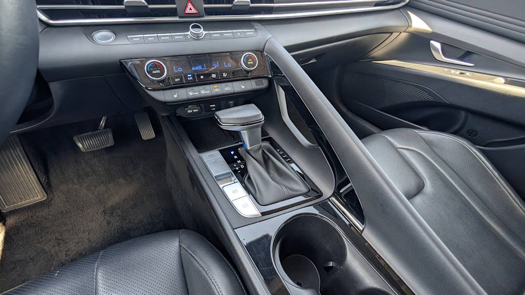 Thumbnail: 2025 Hyundai Elantra - 14