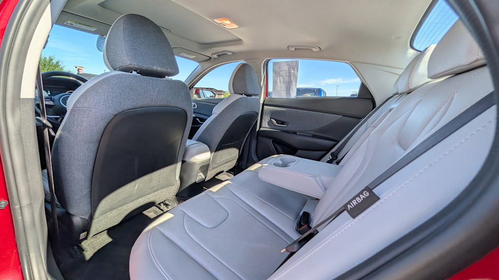 Thumbnail: 2025 Hyundai Elantra - 13