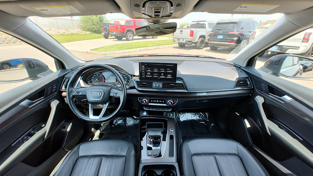 Thumbnail: 2023 Audi Q5 - 10