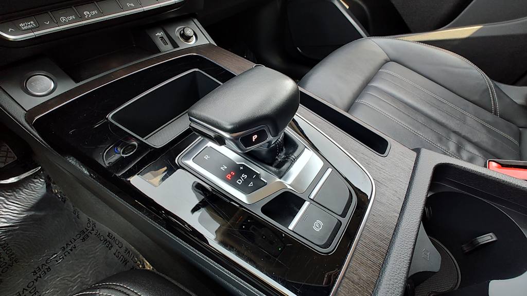 Thumbnail: 2023 Audi Q5 - 16