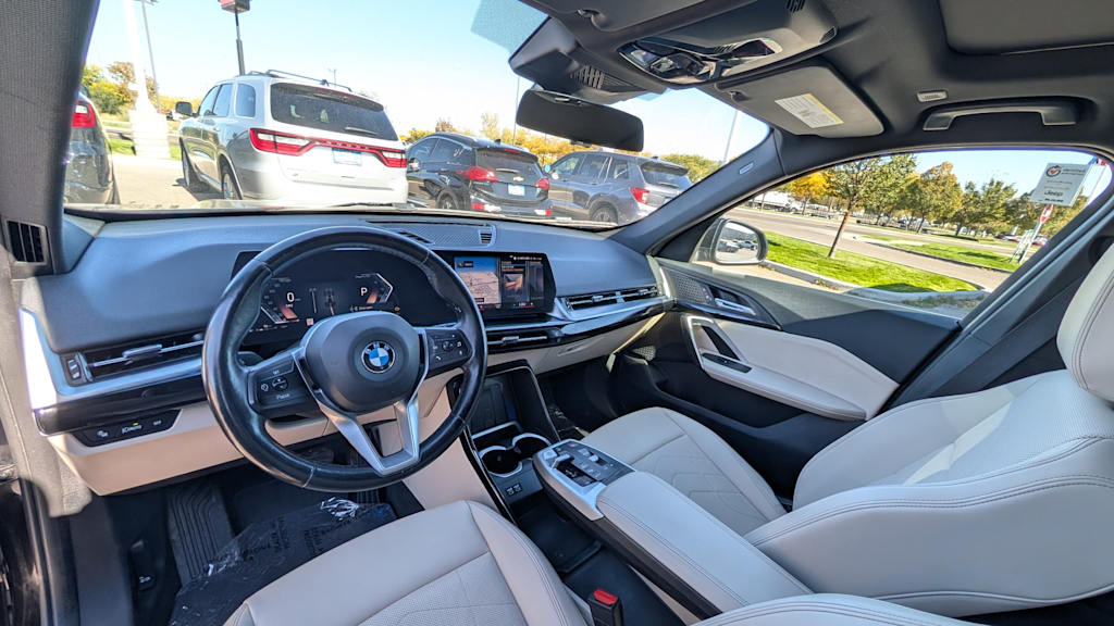 Thumbnail: 2023 BMW X1 - 2