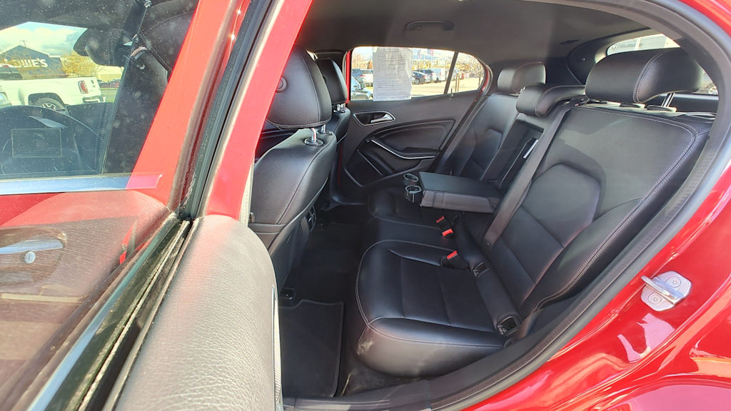 Thumbnail: 2020 Mercedes-Benz GLA - 20