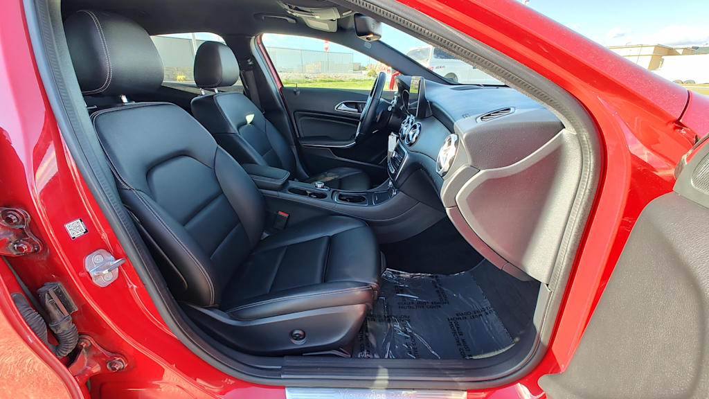 Thumbnail: 2020 Mercedes-Benz GLA - 21