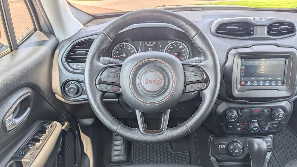 Thumbnail: 2020 Jeep Renegade - 13