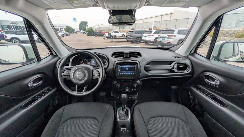 Thumbnail: 2020 Jeep Renegade - 10