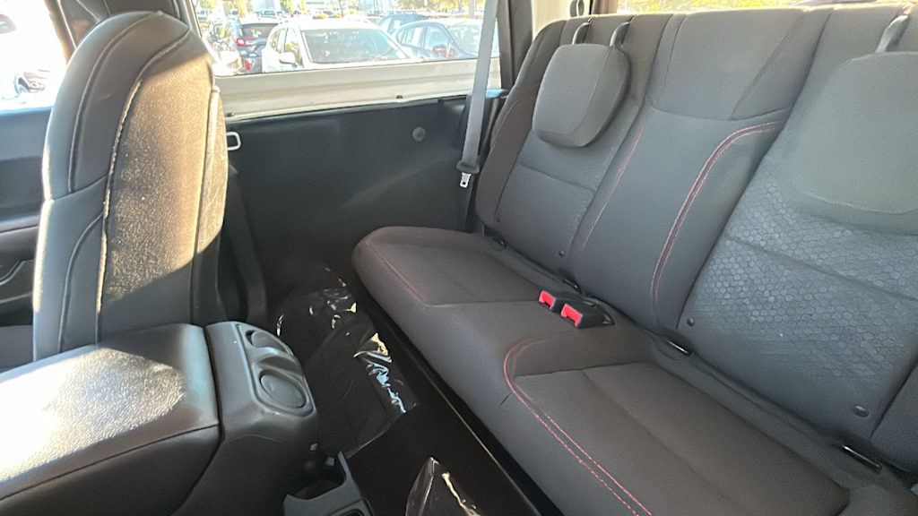 Thumbnail: 2020 Jeep Wrangler - 12
