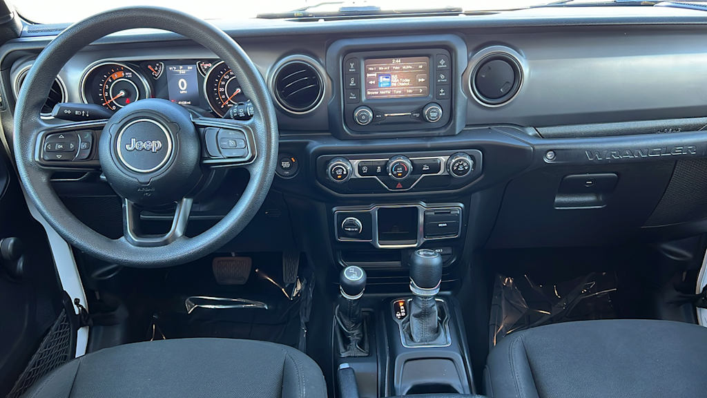 Thumbnail: 2021 Jeep Wrangler - 12
