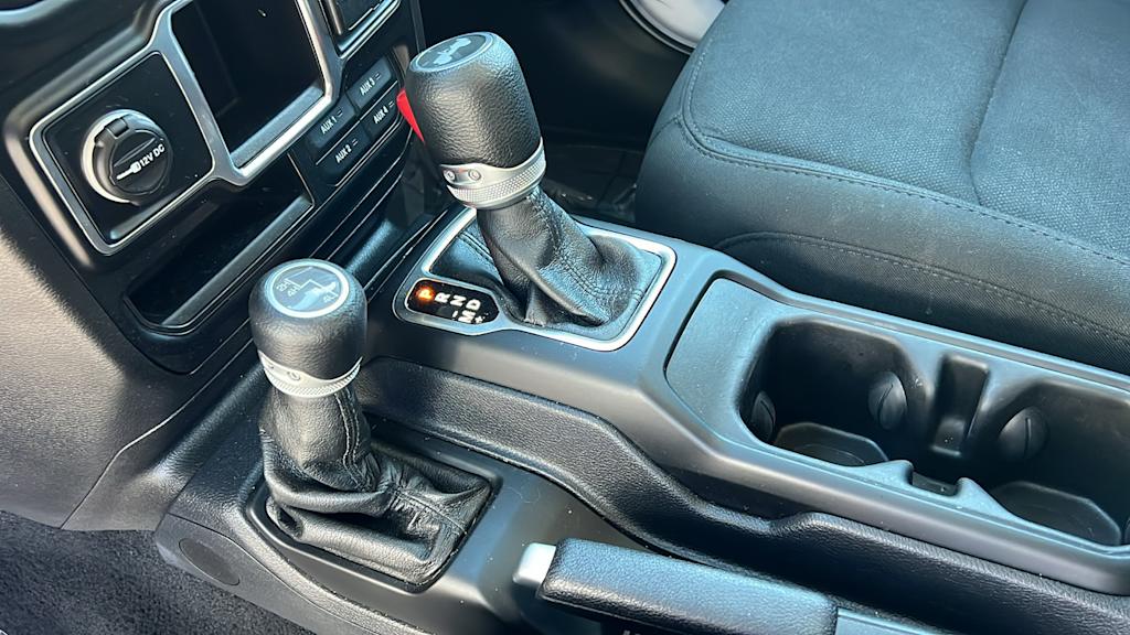 Thumbnail: 2021 Jeep Wrangler - 14