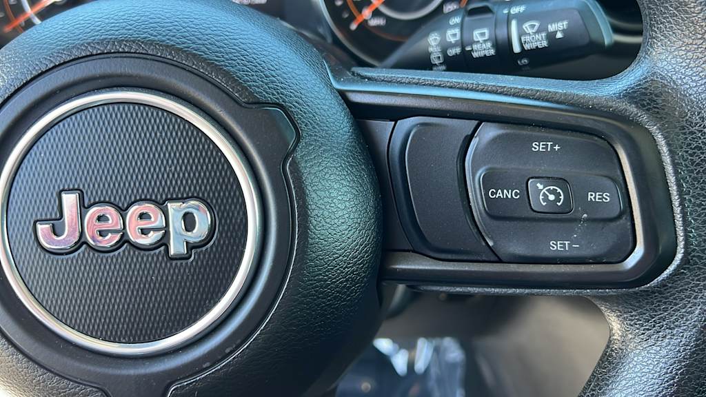 Thumbnail: 2021 Jeep Wrangler - 26