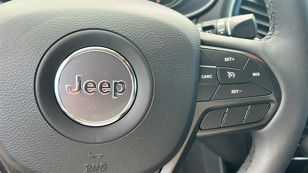 Thumbnail: 2022 Jeep Cherokee - 26
